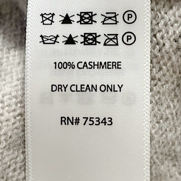 Cynthia Rowley 100% 2-Ply Cashmere Sweater Small Light Gray w/ Black Polka Dots - Picture 4 of 9